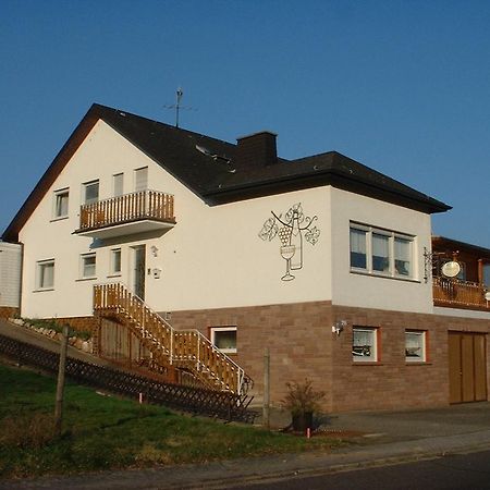 Pension Kroth an der Mosel Briedel Exterior foto