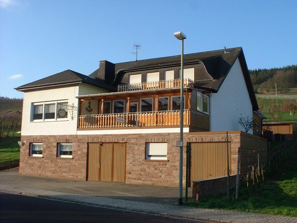 Pension Kroth an der Mosel Briedel Exterior foto